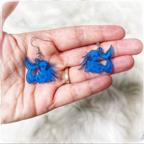 Mermaid skeleton acrylic earrings - Picture 1 of 3